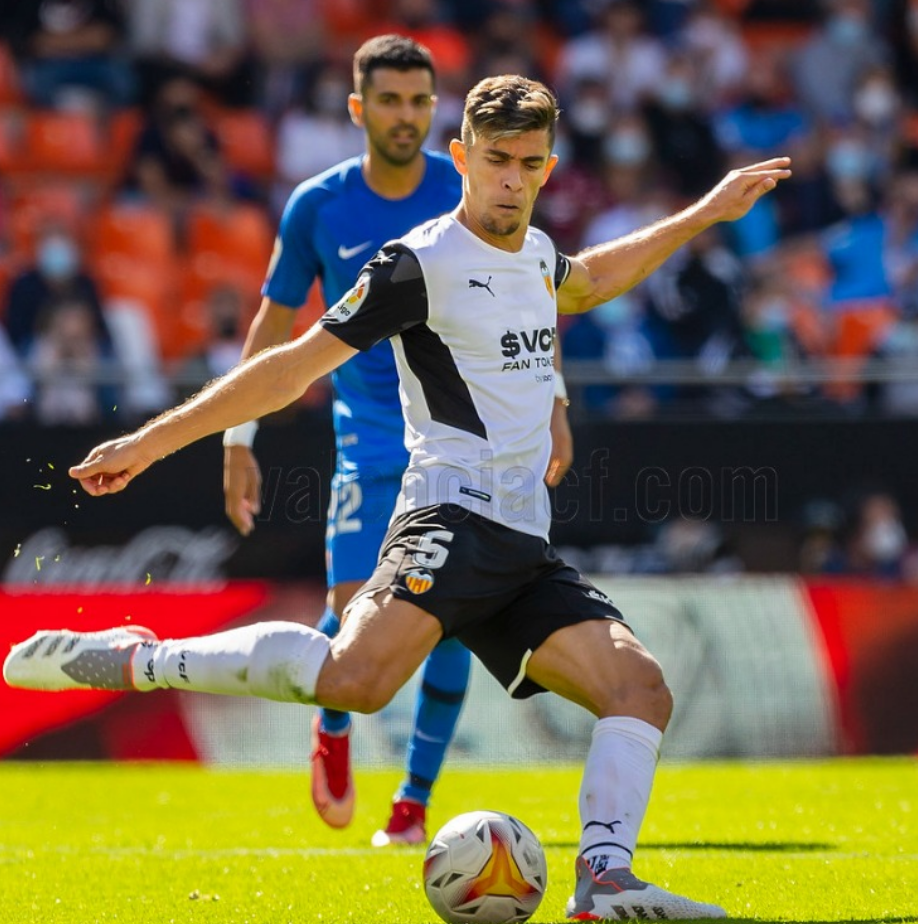 开云体育app-本菲卡绝杀AC米兰,范戴克补时绝平西甲的简单介绍