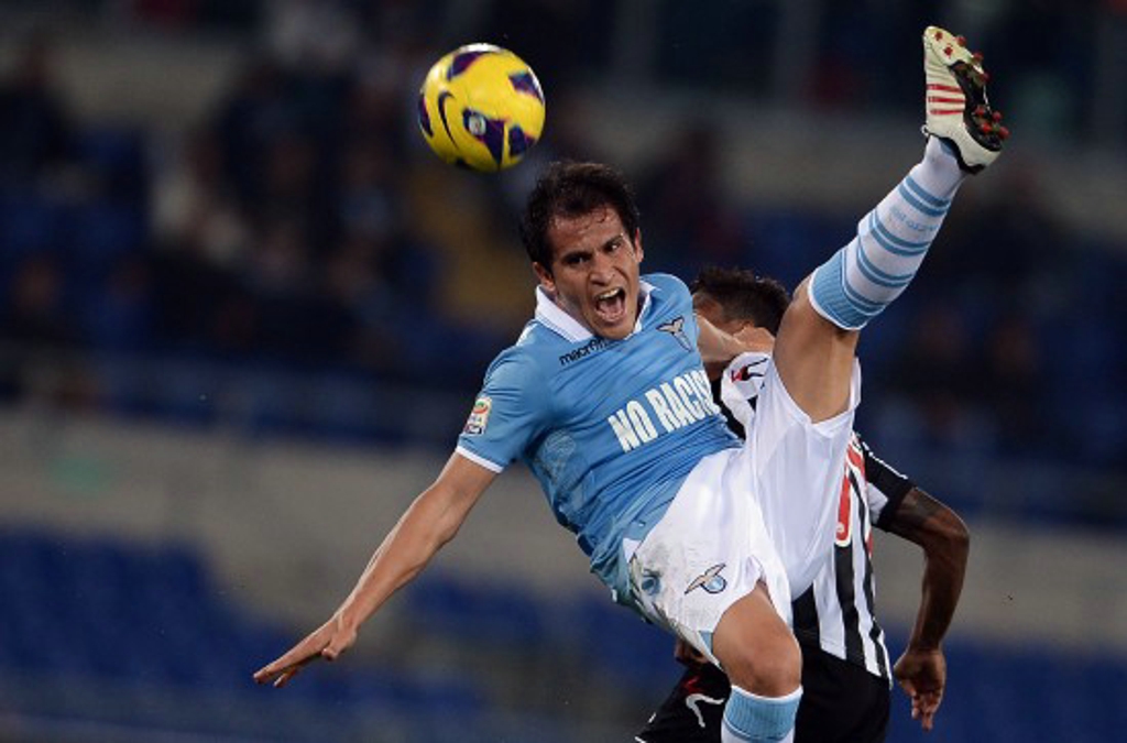 开云官网-包含足球比赛中面对困难,球员们展现顽强的意志的词条