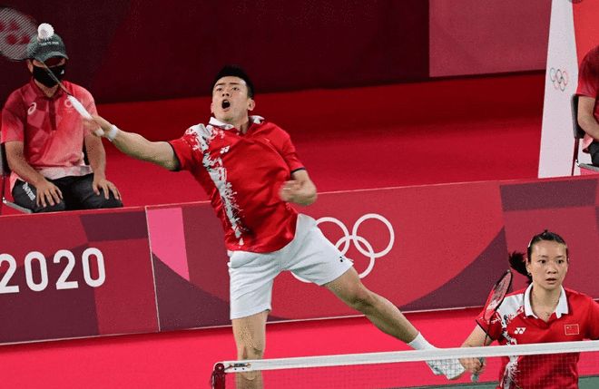 中国队逆转印度队，黄鸭组合点燃赛场