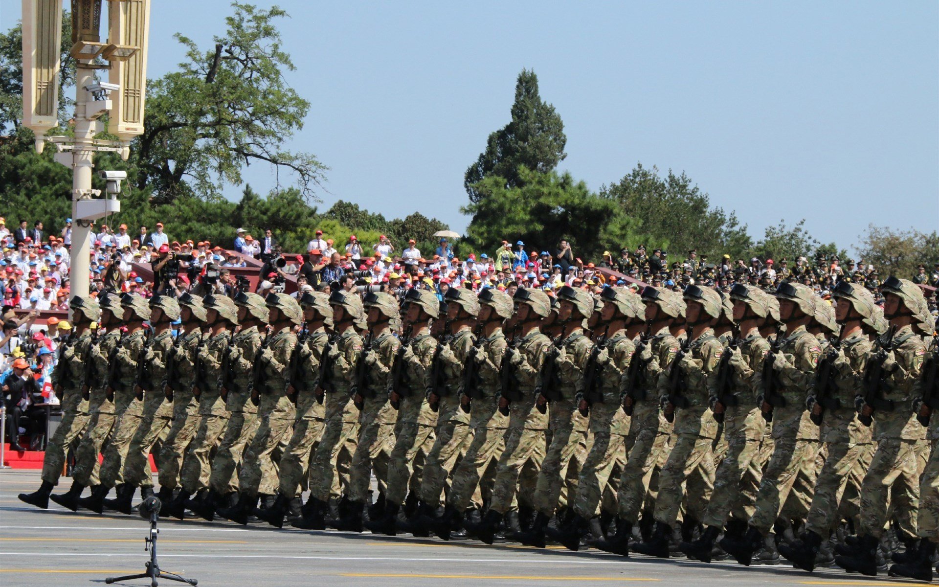当北美世界杯的战火映照东海岸篮球馆—跨越海洋的体育叙事之夜