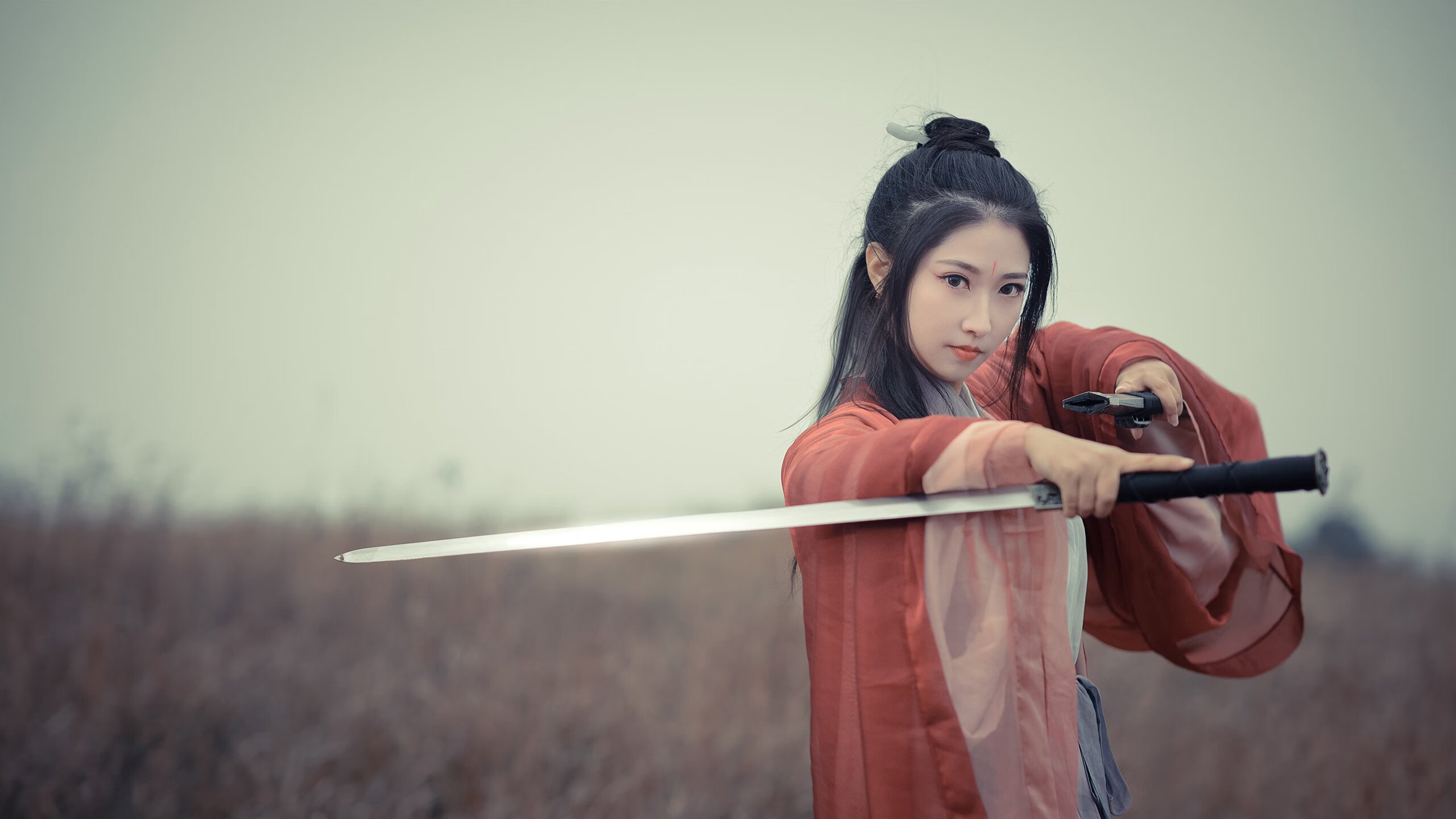 开云体育登录-北境军团碾碎蜂群防线，拉梅洛孤星难救主 猛龙团队铁壁制霸赛场，三球关键回合冷血命中难挽败局