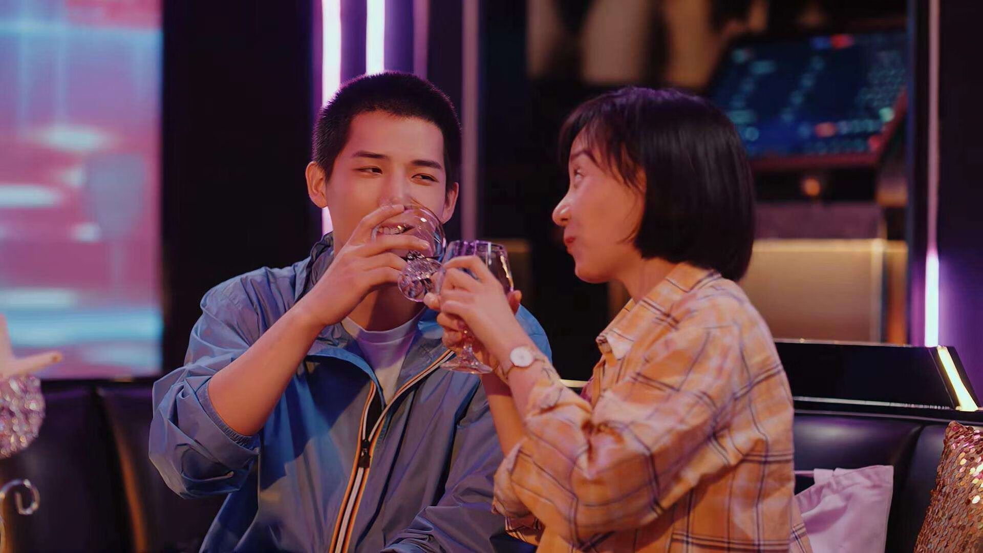 开云体育官网-当篮网与独行侠的赛场，回响着库里的篮球哲学